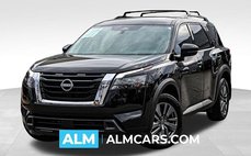 2024 Nissan Pathfinder SV