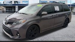 2019 Toyota Sienna SE