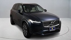 2022 Volvo XC90 T6 Momentum 7-Passenger