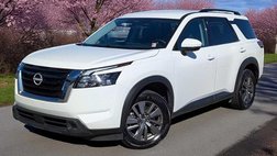 2025 Nissan Pathfinder SV