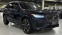 2022 Volvo XC90 T6 Momentum 7-Passenger
