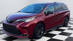 2022 Toyota Sienna XSE 7-Passenger