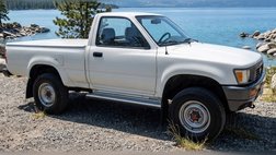 1989 Toyota Pickup Deluxe