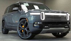 2023 Rivian R1S Adventure