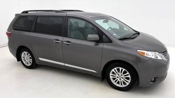 2017 Toyota Sienna XLE 7-Passenger Auto Access Seat