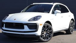 2025 Porsche Macan T