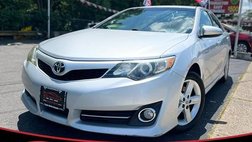2014 Toyota Camry SE Limited Edition