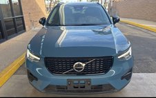 2024 Volvo XC40 Core
