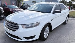 2014 Ford Taurus SE