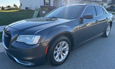2016 Chrysler 300 Limited