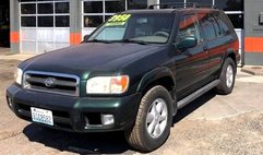 2001 Nissan Pathfinder LE