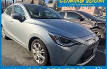 2019 Toyota Yaris XLE