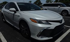 2021 Toyota Camry Hybrid XLE
