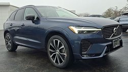 2023 Volvo XC60 B5 Plus Dark Theme