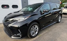 2021 Toyota Sienna XSE 7-Passenger