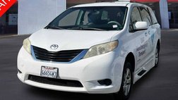 2013 Toyota Sienna LE