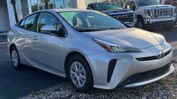 2020 Toyota Prius LE