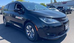 2018 Chrysler Pacifica Hybrid Limited