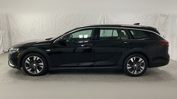 2018 Buick Regal TourX Essence