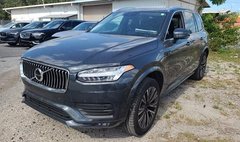 2022 Volvo XC90 T6 Momentum 6-Passenger