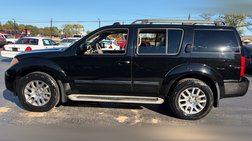 2010 Nissan Pathfinder LE 4WD