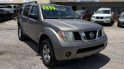 2006 Nissan Pathfinder LE