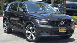 2026 Volvo XC40 B5 Plus
