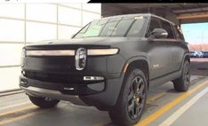 2024 Rivian R1S Adventure