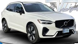 2023 Volvo XC60 Recharge T8 Plus Dark Theme