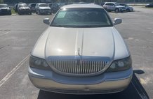2005 Lincoln Town Car Signature