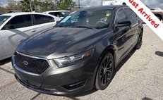 2016 Ford Taurus SHO