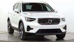 2025 Volvo XC40 B5 Core Bright Theme