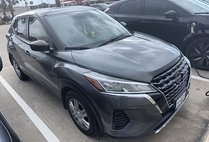 2022 Nissan Kicks S
