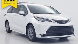 2023 Toyota Sienna XLE