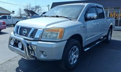2013 Nissan Titan SV
