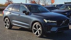 2023 Volvo XC60 B5 Ultimate Dark Theme