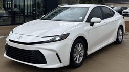 2025 Toyota Camry LE FWD