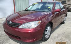 2005 Toyota Camry LE