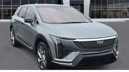 2025 Cadillac OPTIQ Luxury 1