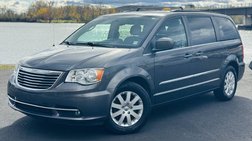 2016 Chrysler Town and Country Touring