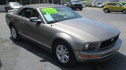2005 Ford Mustang V6 Deluxe