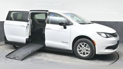 2024 Chrysler Voyager LX