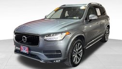 2017 Volvo XC90 T6 Momentum