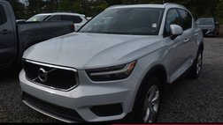 2022 Volvo XC40 T5 Momentum