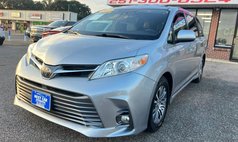 2018 Toyota Sienna XLE