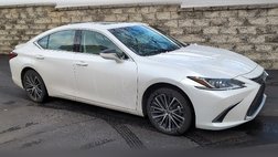 2025 Lexus ES 300h w/ Premium Package