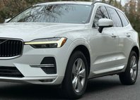 2022 Volvo XC60 B5 Momentum