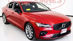 2021 Volvo S60 T5 Momentum