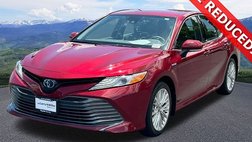 2020 Toyota Camry Hybrid XLE