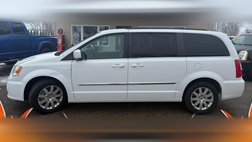 2016 Chrysler Town and Country Touring